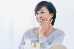 中高年女性のイメージ写真